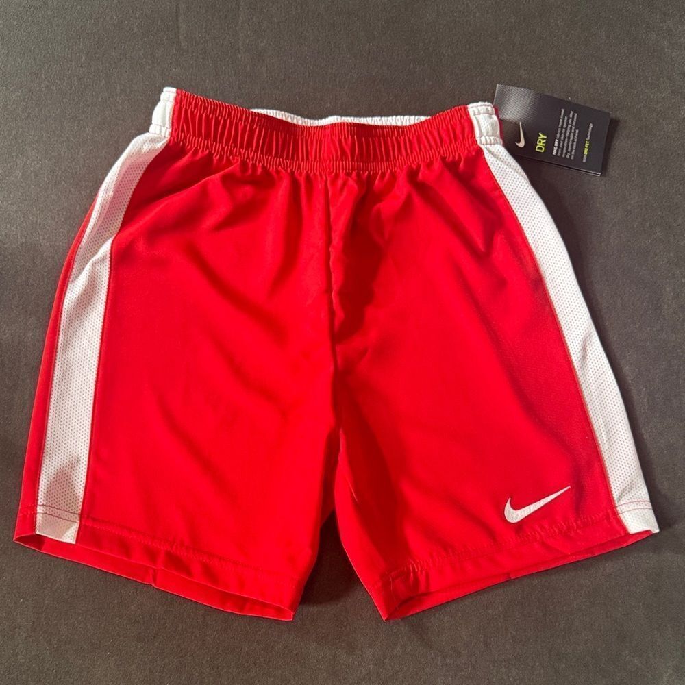 Nike Youth Unisex Red Sport Shorts Dry 894129-657 Size S NWT